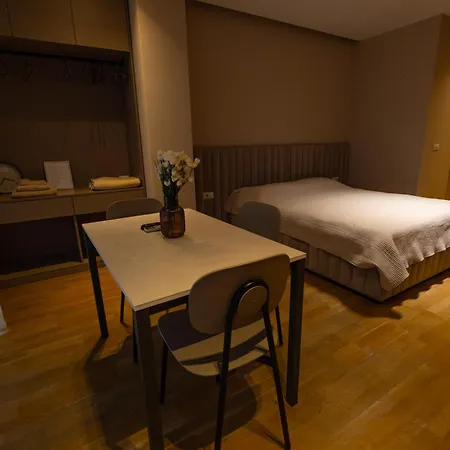 Nina's Cosy In Bed & Breakfast Tirana